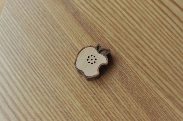 Wooden Apple Speaker