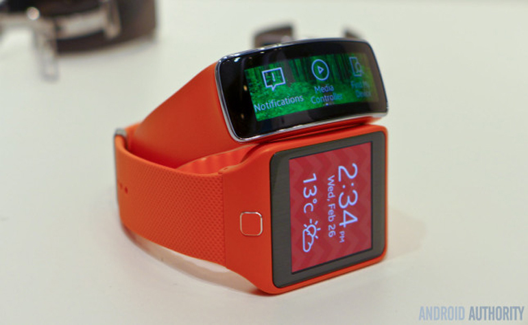 Samsung покажет свои часы Android Wear в ближайшую среду
