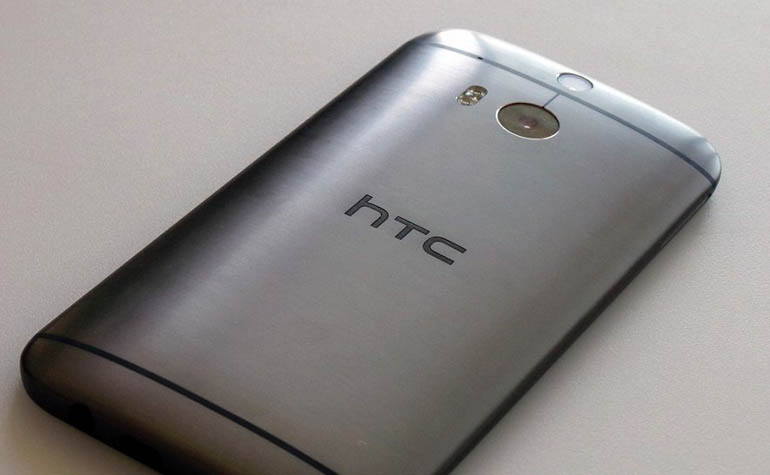 Новый флагман от HTC покажут в 2015 году