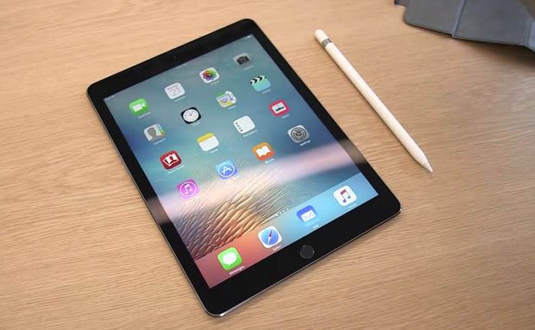 Apple анонсировала iPad Pro 9,7"