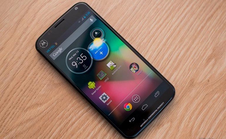 Новые фотографии смартфона Moto X