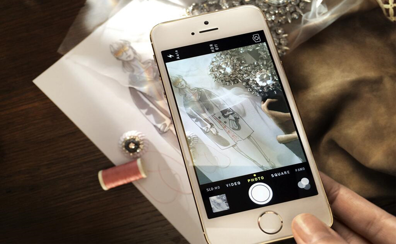 Модное дефиле Burberry снимут на камеру iPhone 5S