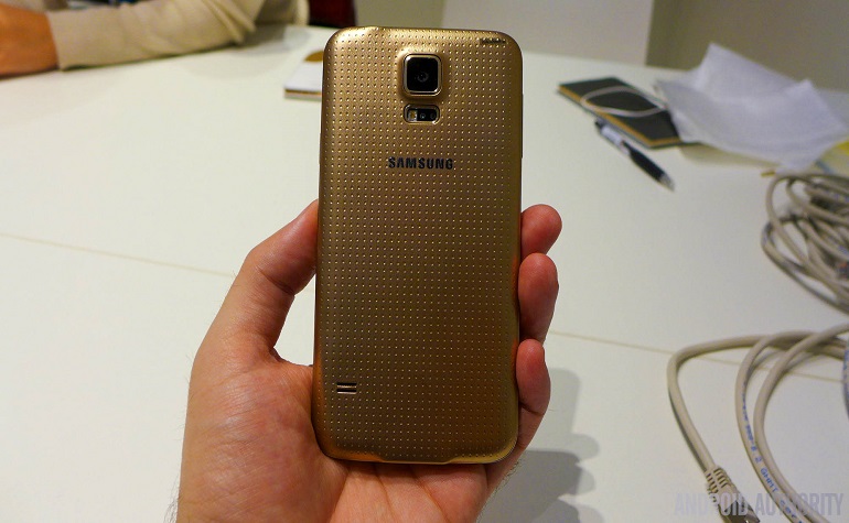 Золотой Galaxy S5 выходит 30 мая