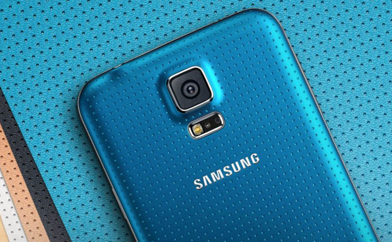 Компания Samsung выпустила обновленный Galaxy S5