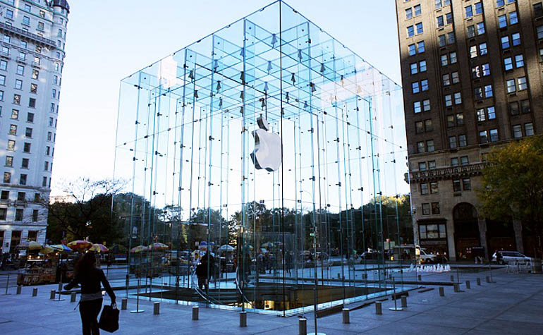 в 2015 году Apple приобрела 15 компаний